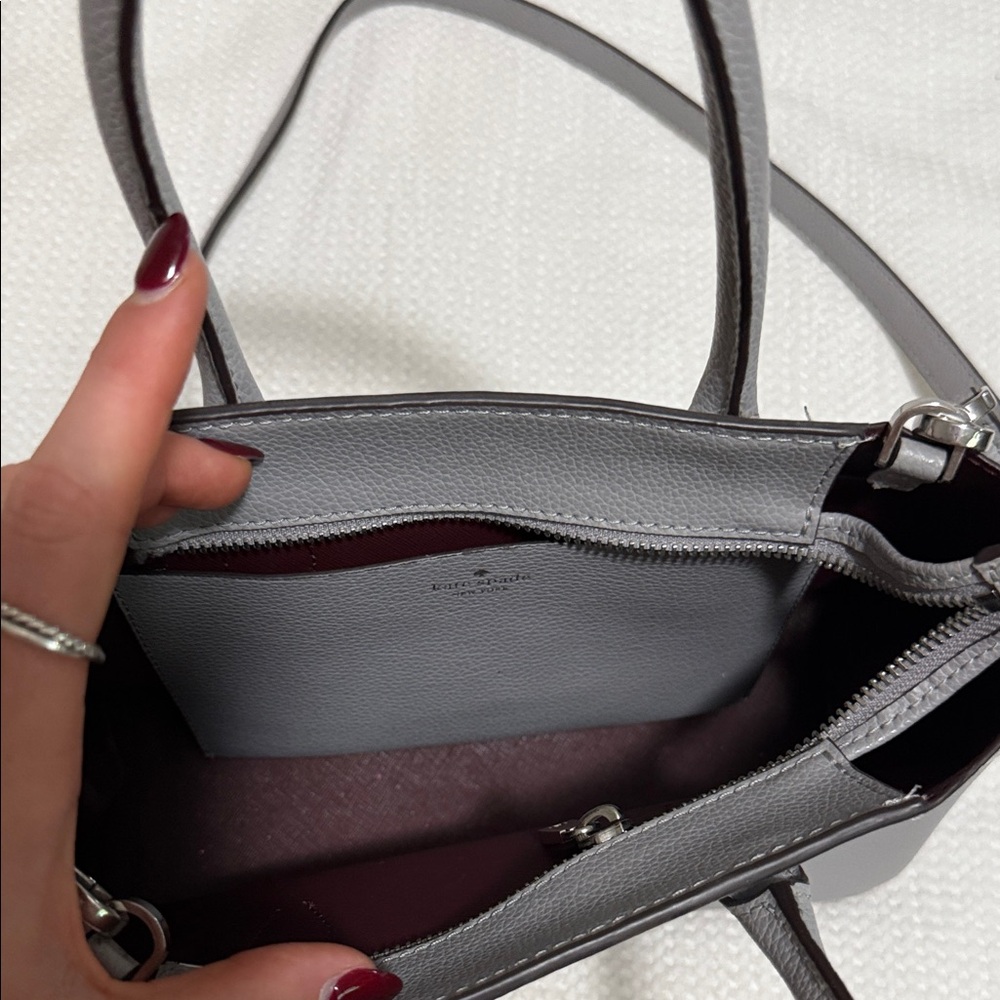 Kate Spade Gray Cross Body Bag with Adjustable Strap - Picture 4 of 4